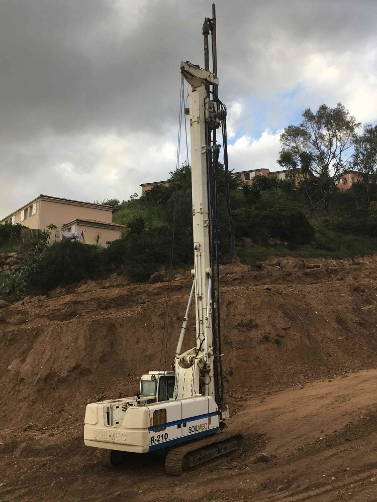 R210 Rig Soilmec R210 for sale | Used Soilmec R210 CFA Piling Rigs for sale ...